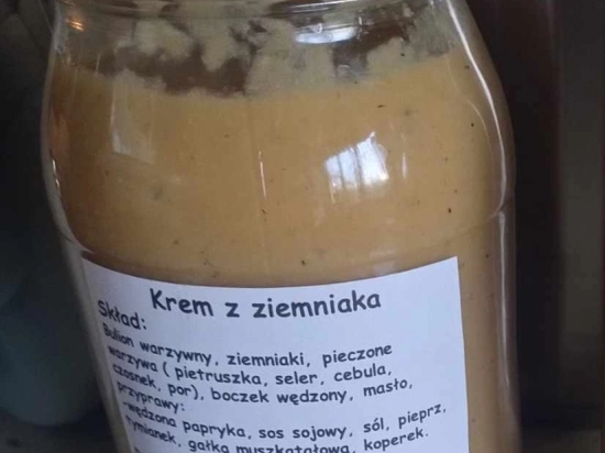 Krem z ziemniaka na wędzonce  z grzankami
