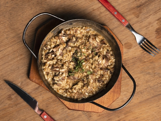 kasza gryczana z zieloną soczewicą i grzybami  (Vegan) 300 gr + kiszone warzywa