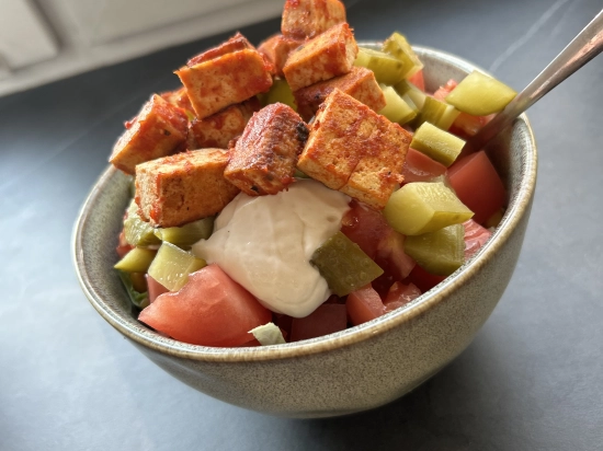 Wegańska sałatka gyros