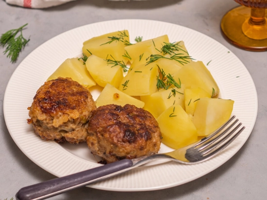 Kotlety mielone z ziemniaczkami