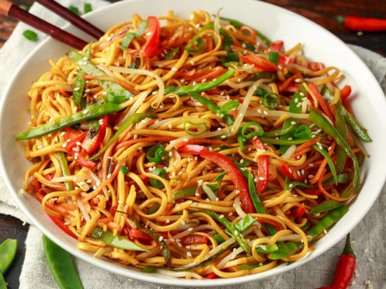 Makaron Chow mein