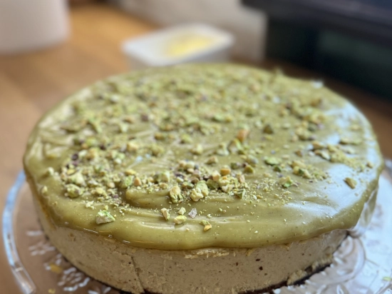 Sernik przepistacjowy - 1 kg