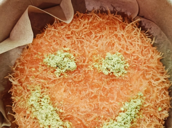 Cheese Kunafa -traditional Middle Eastern dessert!