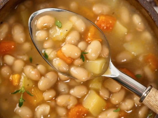 ZUPA FASOLOWA