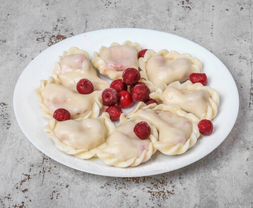 Pierogi z wiśniami