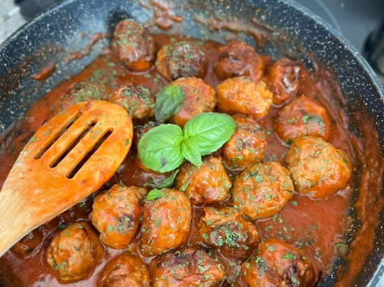Basil turkey Meatballs