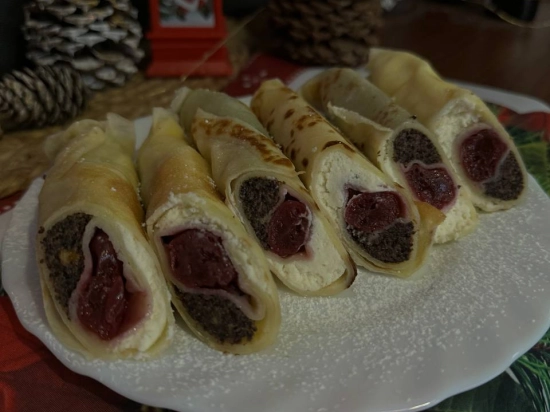 Naleśniki mak,ser,wiśnie