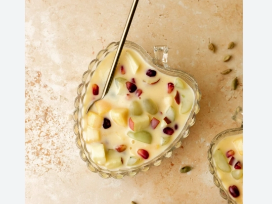 Fruit Custard - kremowo-owocowy deser z orzechami!