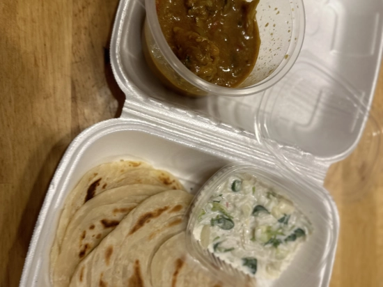 Parotta with Chicken Curry and Raita (Chicken curry is of 300g including pieces of chicken and Parotta BIG PORTION: 3 pieces)