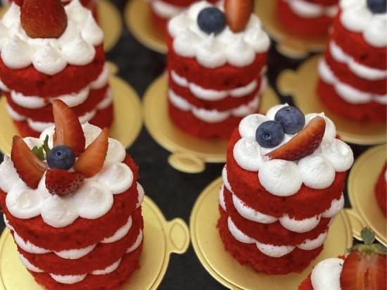 Mini torcik red velvet