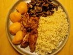 Kurczak z mango w sosie sojowym z kuskusem