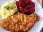Kotlet Schabowy z puree i surówkami