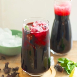 Bissap with Mint – The Ultimate Refreshing Elixir! 🌿🍷✨