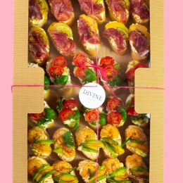BOX  Kanapeczki Mieszane ( 30 szt )